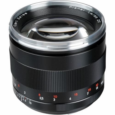 Zeiss-Distagon-T*-18mm-f-3-5-ZE-Wide-Angle-Lens-Canon-EF-Mounts